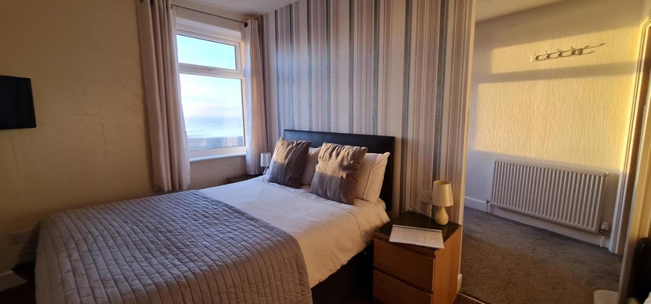Ocean Bay Hotel Блекпул Екстериор снимка