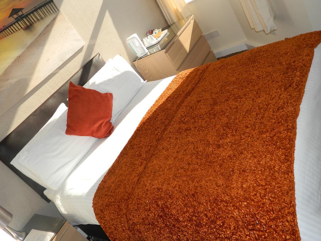 Ocean Bay Hotel Блекпул Екстериор снимка