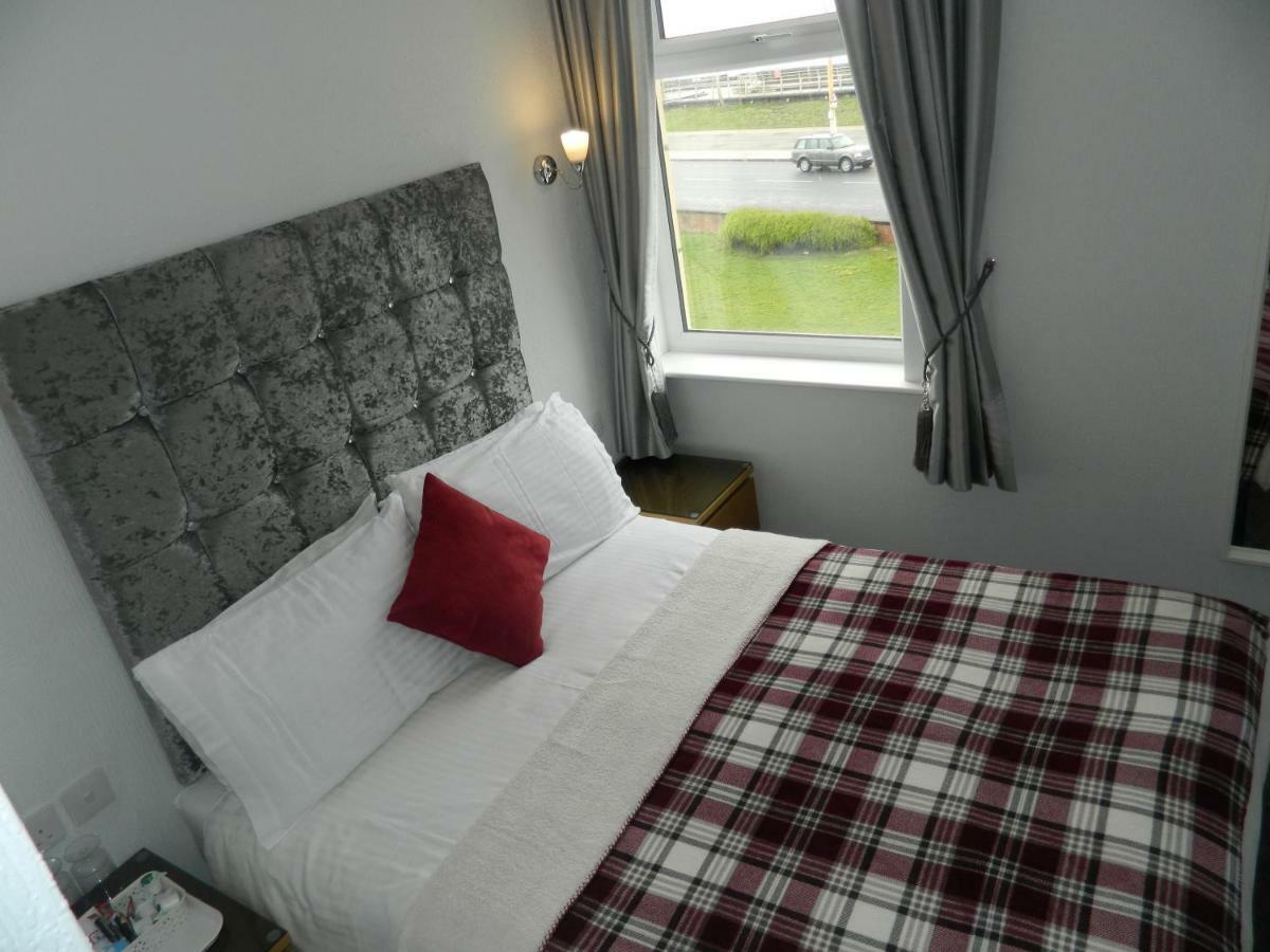 Ocean Bay Hotel Блекпул Екстериор снимка