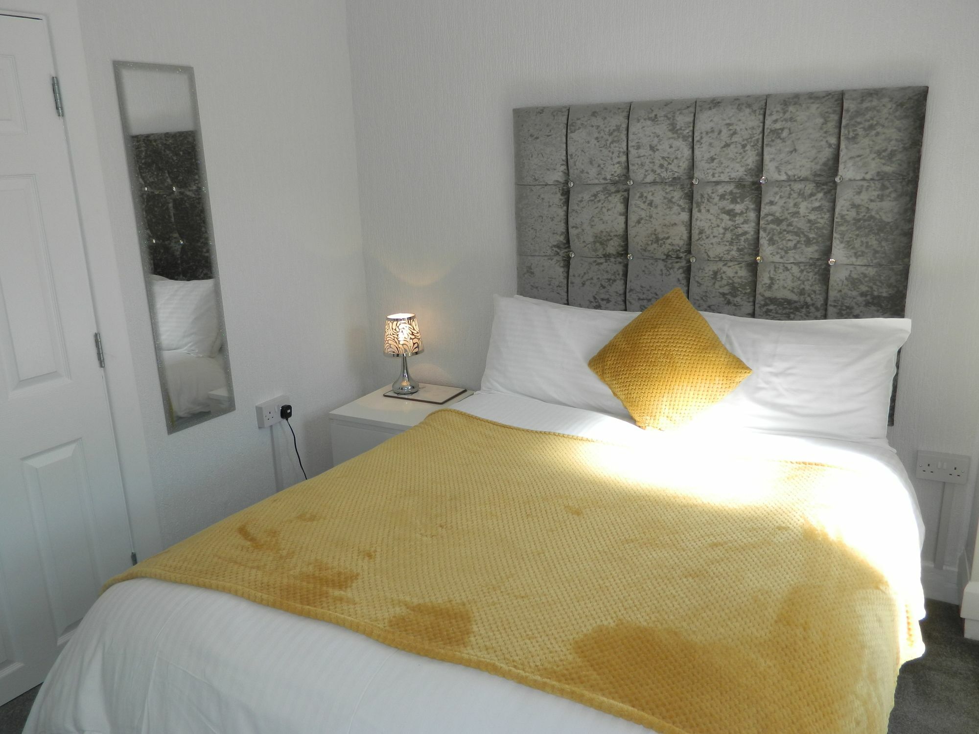 Ocean Bay Hotel Блекпул Екстериор снимка